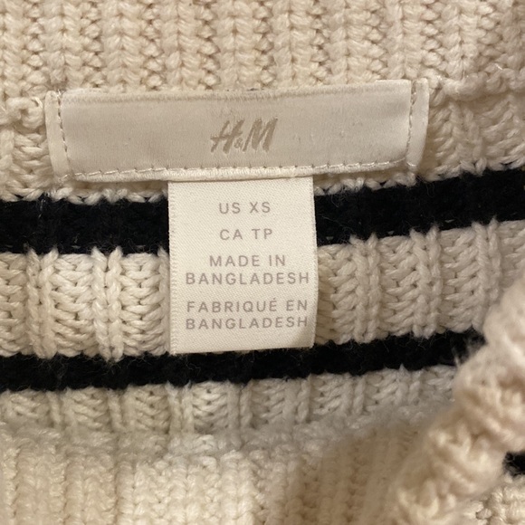 Large fancy knit sweater - Picture 3 of 5